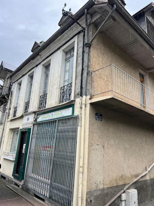 شقة Le Chaleureux Luchonnais Bagnères-de-Luchon المظهر الخارجي الصورة